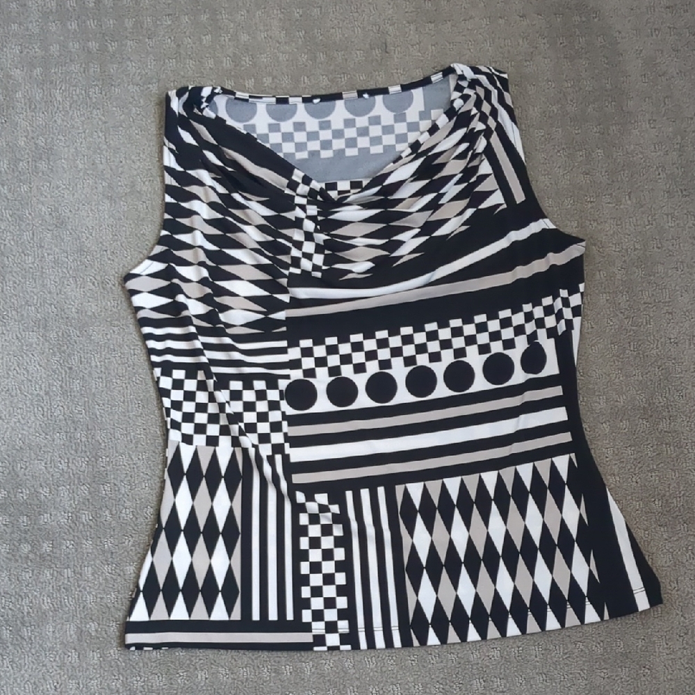 Geometric Black and White Women's Top